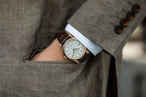 patek philippe calatrava wrist shot|patek calatrava case.